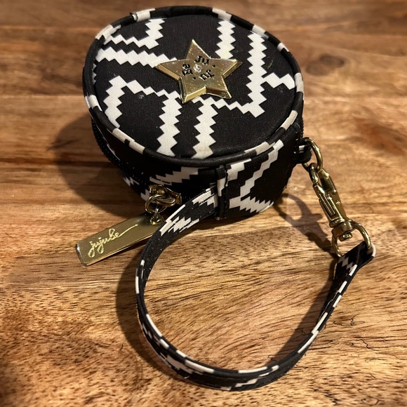 JuJuBe Paci Pod wristlet - Picture 4 of 6